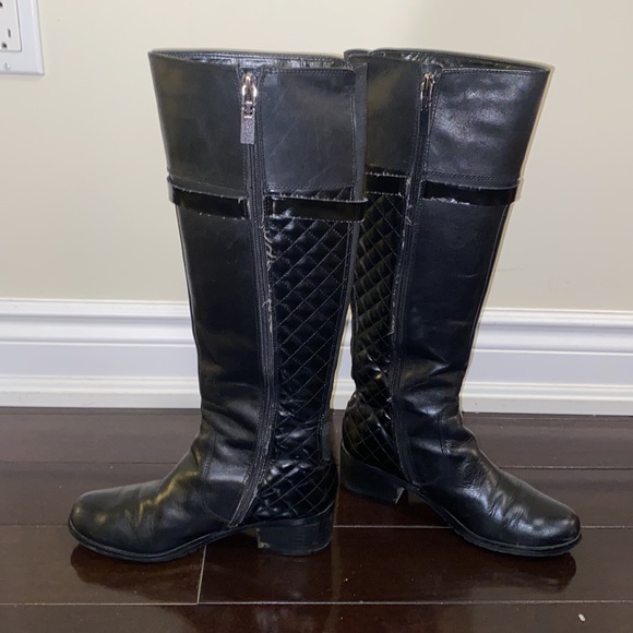 Cool low heel Tahari black boot - Picture 4 of 7